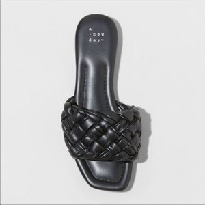 A new day women’s woven sandals